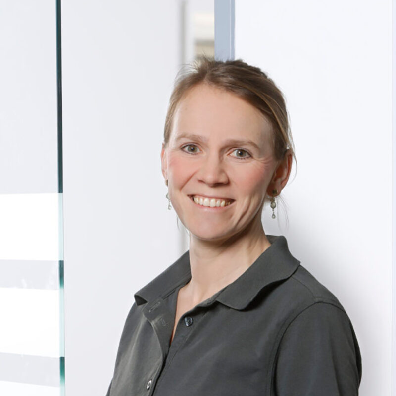 Frau Dr. Nora Wallisch